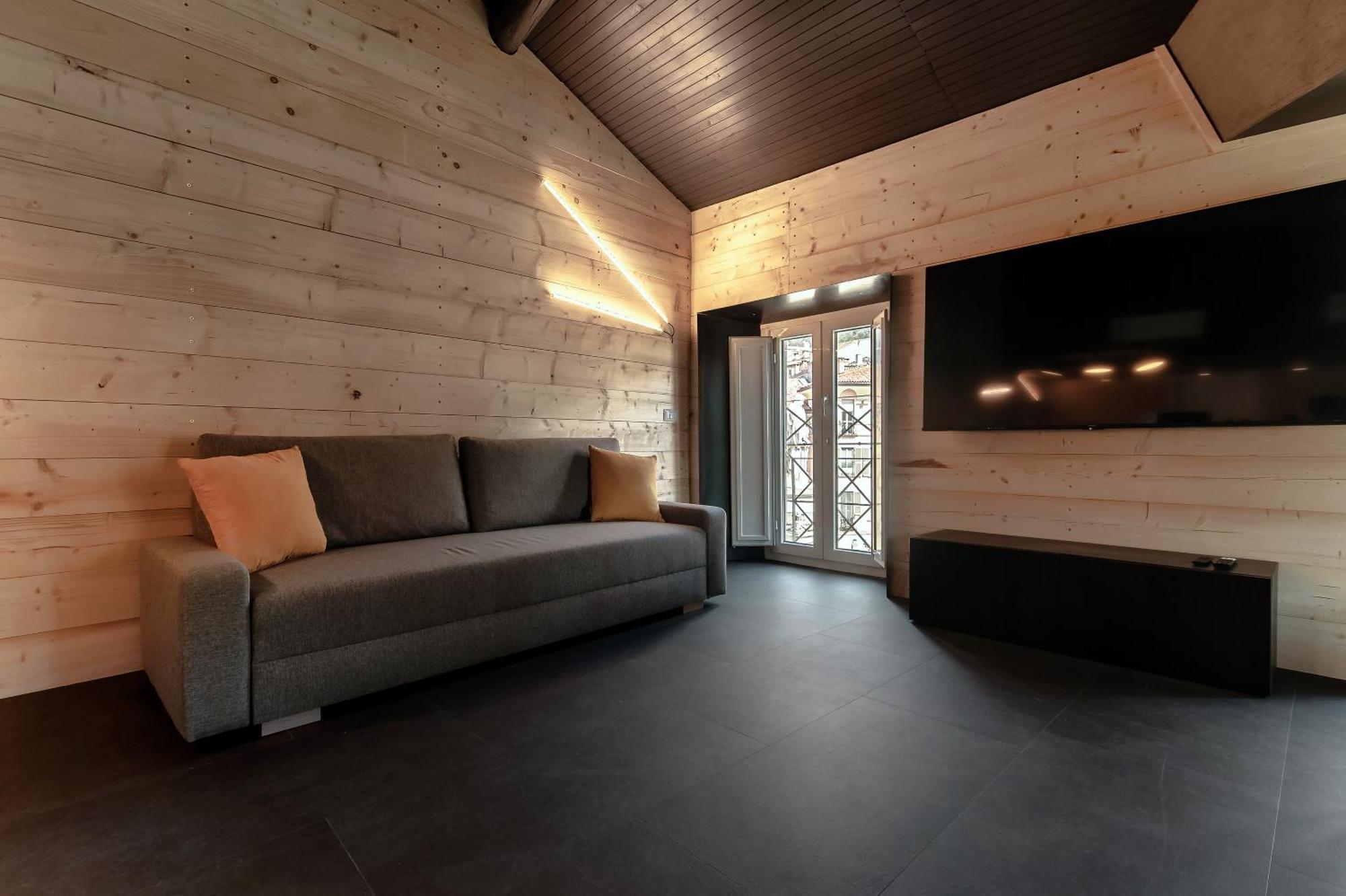 Fitzgerald Building - The House Of Travelers Apartment Como Cameră foto